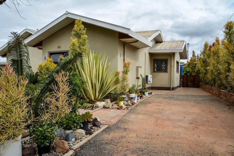 3 Bedroom Property for Sale in Vredendal Western Cape